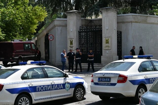 一名男子在以色列驻塞尔维亚大使馆附近用弩袭击一名内政部雇员
