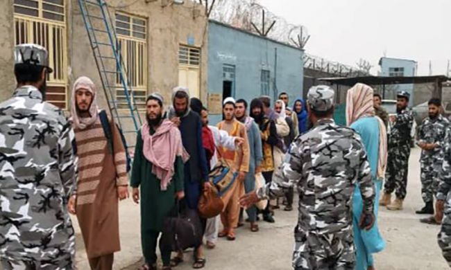 Taliban leader ordered the release of 2,460 prisoners on occasion of the Eid al-Fitr holiday