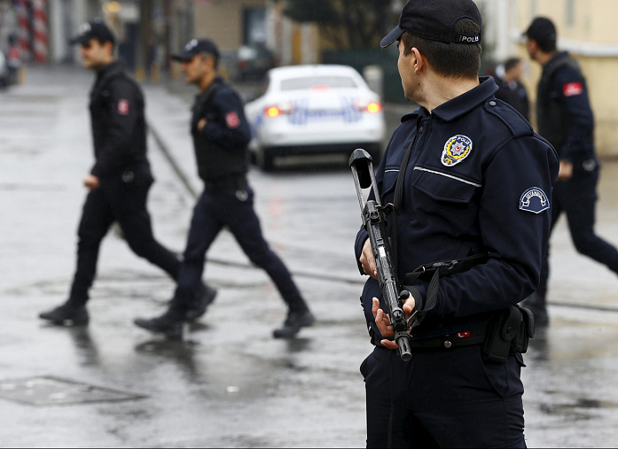 Turkish police arrest four suspects in IS financing