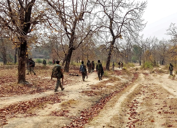 В Индии уничтожили почти 30 боевиков-маоистов