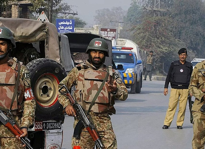 Seven militants killed in operations in northwest Pakistan