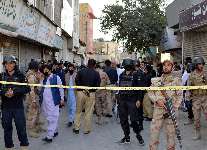 More than a dozen dead and six wounded in a military operation in south-western Pakistan