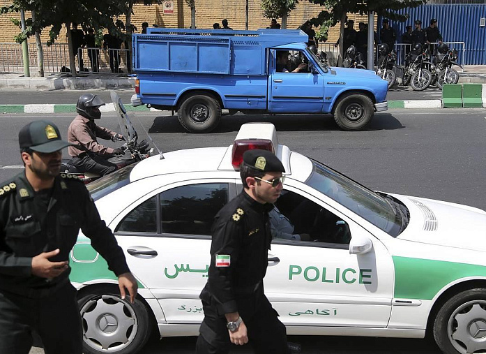 В Иране убиты 15 человек, напавших на базы Корпуса стражей Исламской революции