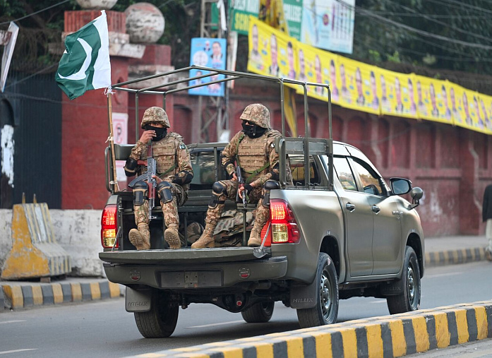 Боевики ТТП совершили серию нападений на силовиков в Пакистане