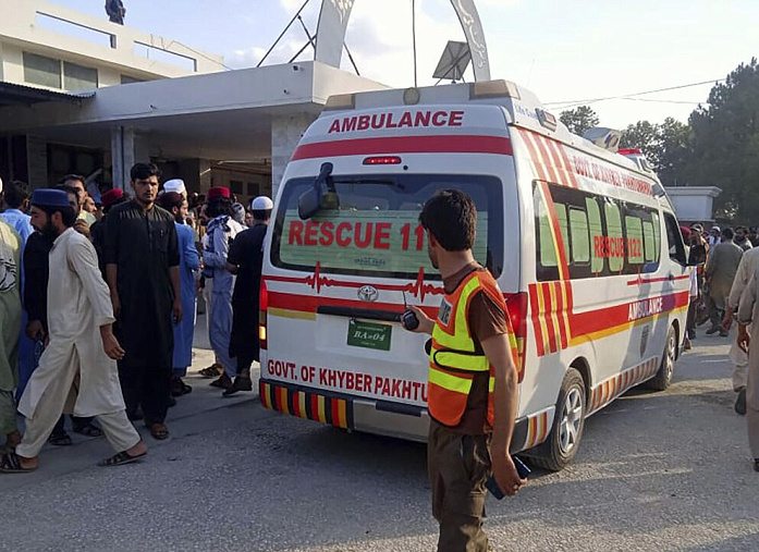 50 people killed in explosion in southwest Pakistan