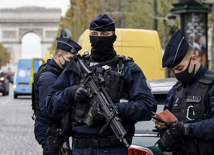 Французская полиция задержала 250 человек в рамках борьбы с терроризмом