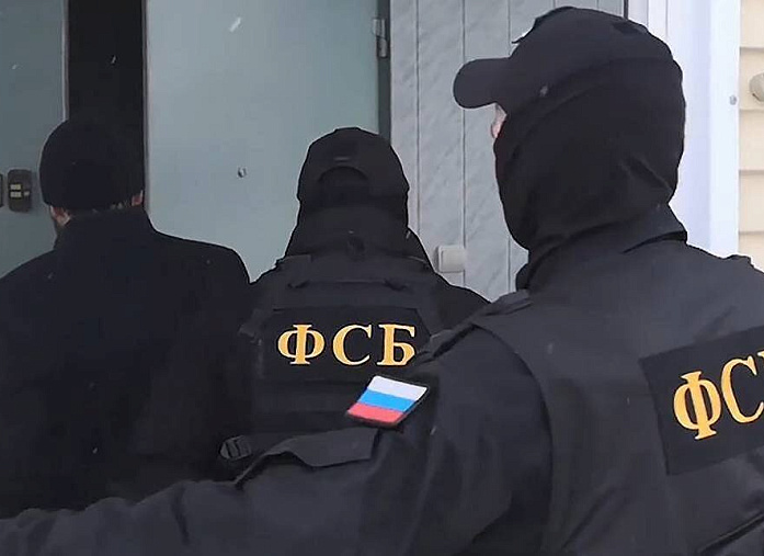 FSB officers detain a foreigner in Petrozavodsk