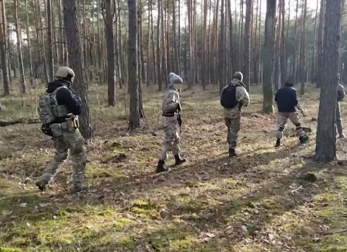 KGB: Terrorist cells consisting of fugitives are trained in Poland with the participation of GROM special forces