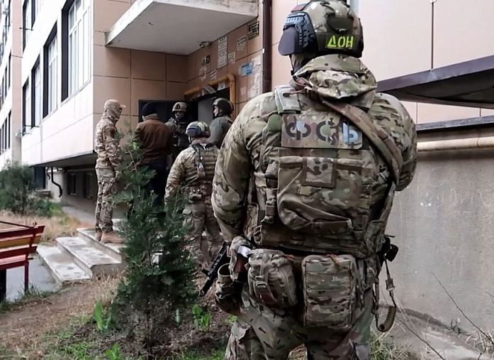 FSB special forces detain three terrorists during the counter-terrorist operation in Dagestan