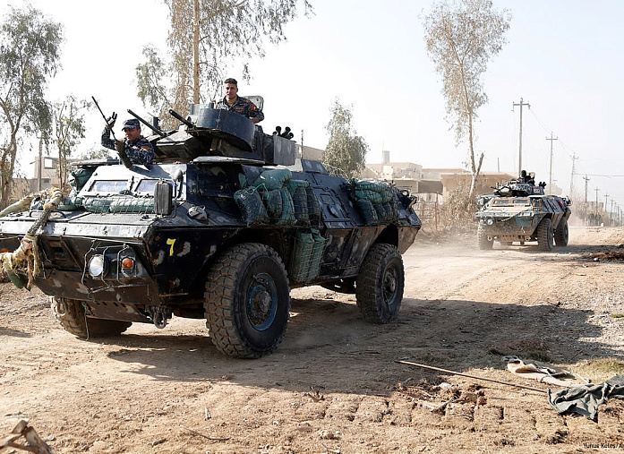 伊拉克军队袭击了“伊斯兰国”武装分子的避难所