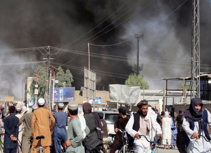 阿富汗一宗教学校发生爆炸